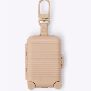 BÉIS The Micro Roller Charm 
in Beige. NWT! Sold out!